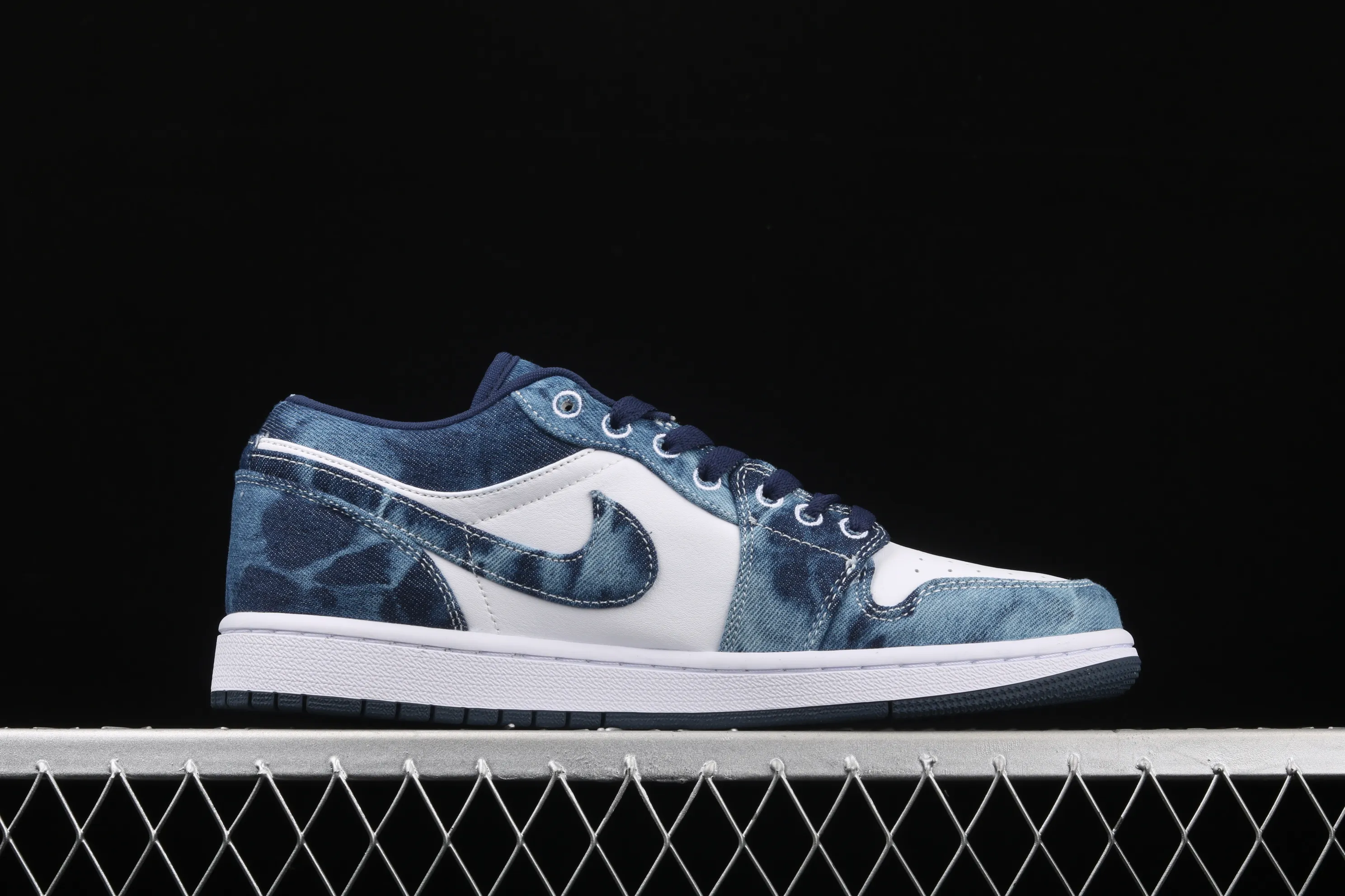 All categories Air Jordan Jordan series basketball shoes Air Jordan 1 Low Air Jordan 1 Low AJ1 Joe 1 denim blue low-top top culture and leisure sports sneakers CZ8455-100